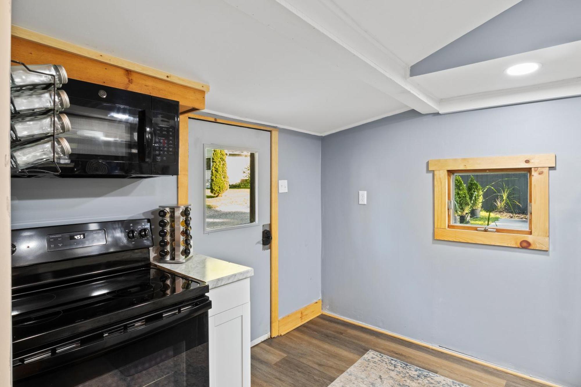 Cozy Home W/ King Bed & Lake Access Canandaigua Zewnętrze zdjęcie